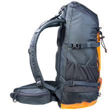 Cargar imagen en el visor de la galería, Mochila Trekking Columbus Peak 35