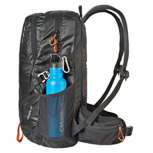Cargar imagen en el visor de la galería, Mochila Columbus Creek 25 Negra Con RAIN COVER
